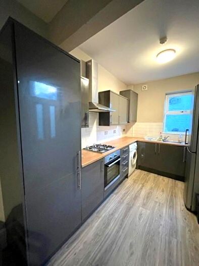 5 Bedroom Terraced House To Rent In Junction Road, Sheffield, S11