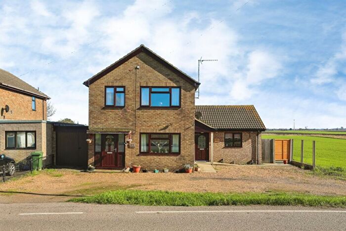 4 Bedroom Detached House For Sale In Herne Road, Ramsey, Huntingdon, PE26