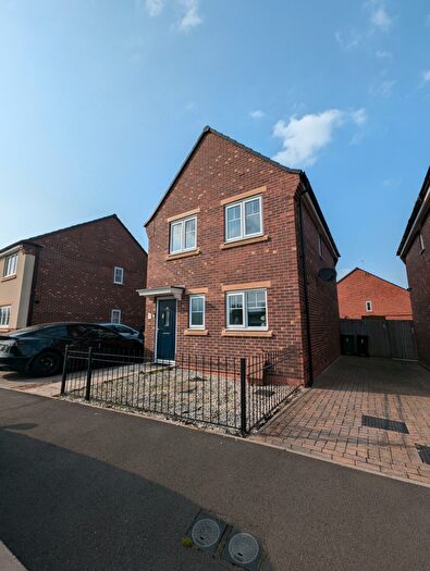 3 Bedroom House To Rent In Spring Pool Meadow, Dudley, DY1