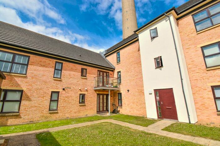 2 Bedroom Apartment To Rent In Park Corner, St James, Northampton, NN5