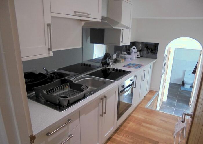 1 Bedroom Flat To Rent In York Road, Plymouth, PL5