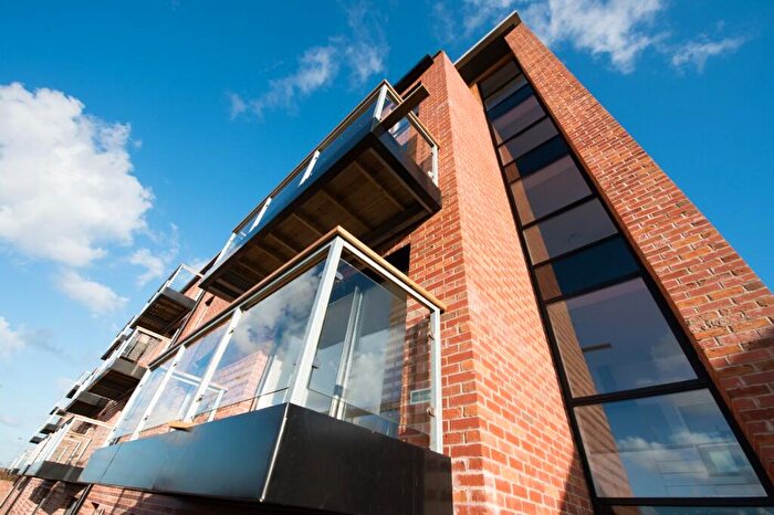 2 Bedroom Flat To Rent In Princeton Place, Liverpool, Merseyside, L8