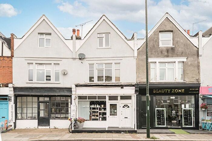 2 Bedroom Flat To Rent In Staines Road, Twickenham, TW2