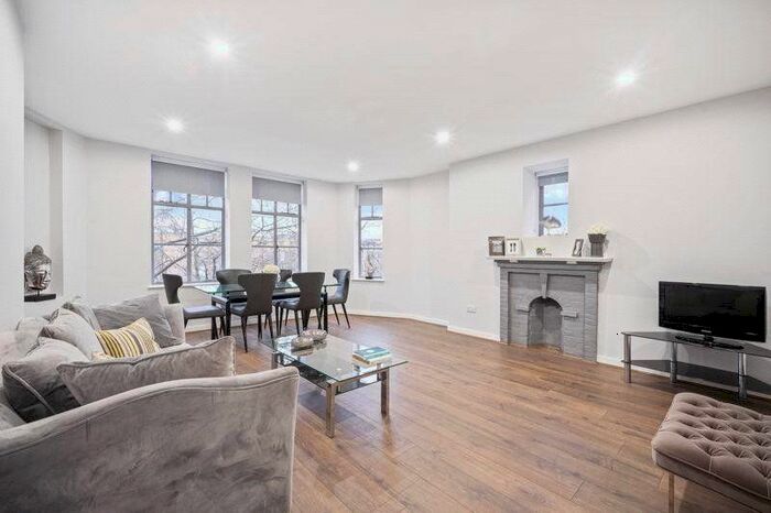 3 Bedroom Flat To Rent In Maida Vale, Maida Vale, London, W9