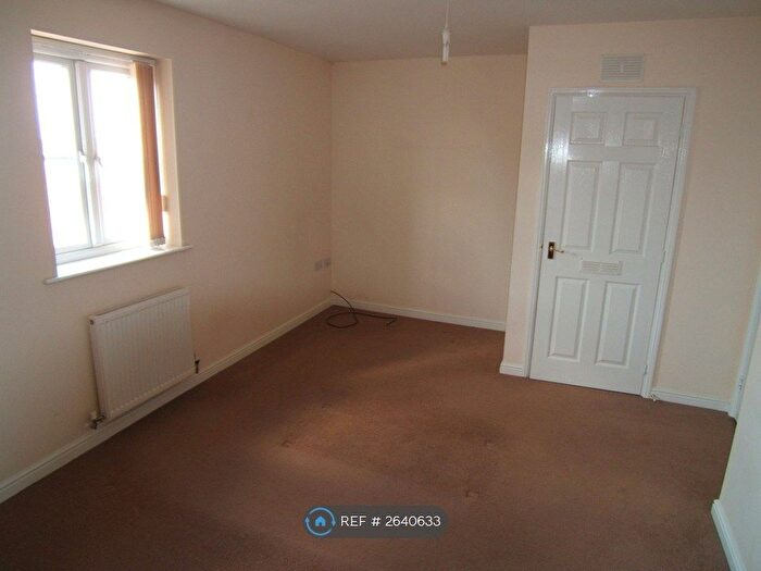 1 Bedroom Maisonette To Rent In Hatfield Close, Corby, NN18