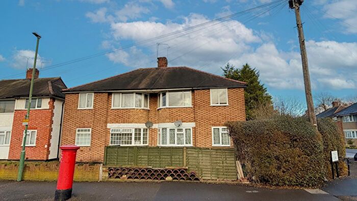 2 Bedroom Maisonette For Sale In Culvers Avenue, Carshalton, Surrey., SM5