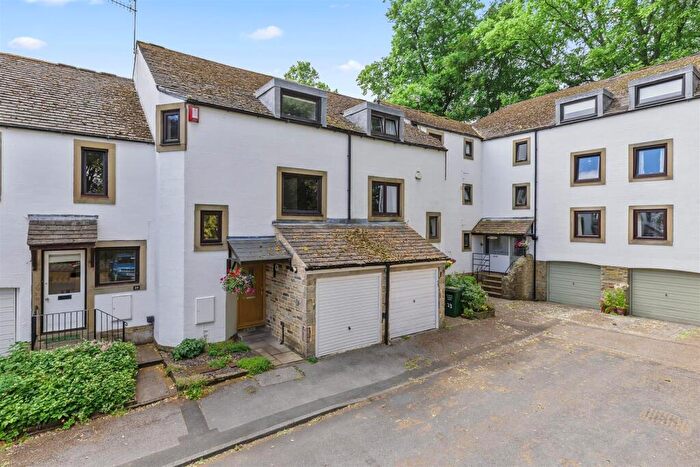 3 Bedroom Terraced House For Sale In Stockeld Way, Ilkley, LS29