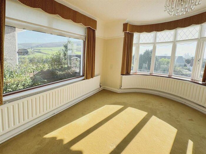 3 Bedroom Bungalow For Sale In Gwar Y Caeau, Port Talbot, SA13