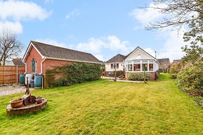 3 Bedroom Detached Bungalow For Sale In Waltham Chase, SO32
