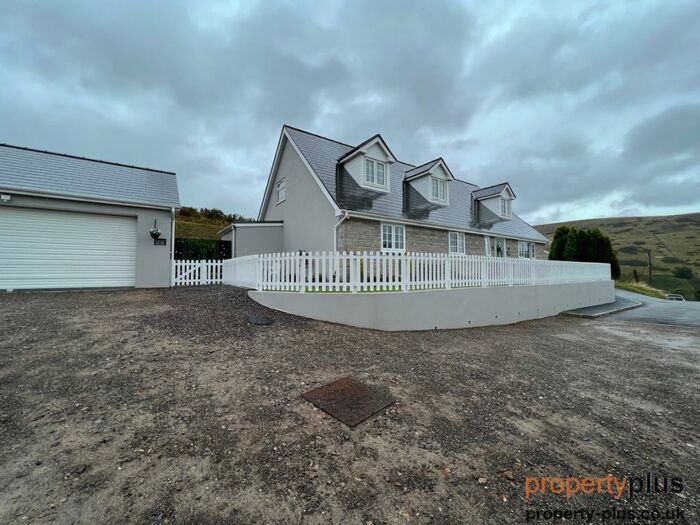 6 Bedroom Detached House For Sale In Heol LLechau Wattstown Porth, CF39