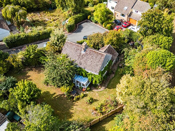 4 Bedroom Detached House For Sale In Hankerton, Malmesbury, SN16