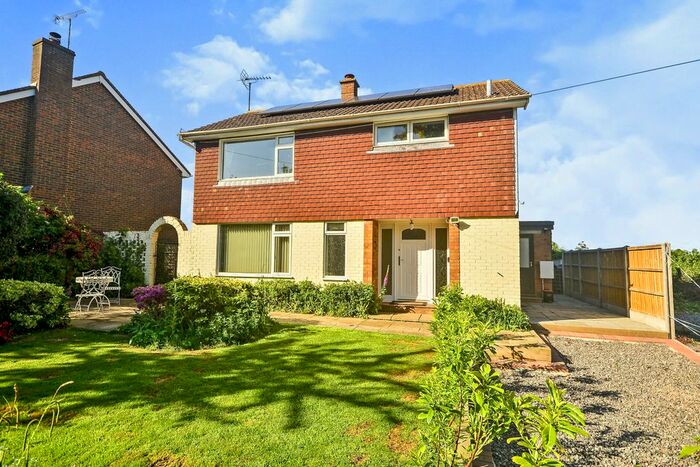 3 Bedroom Detached House For Sale In Wye Road, Boughton Lees, Ashford, TN25