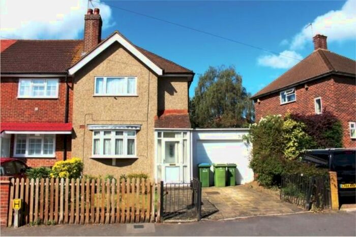 3 Bedroom Terraced House To Rent In Paston Cresent, London, SE12