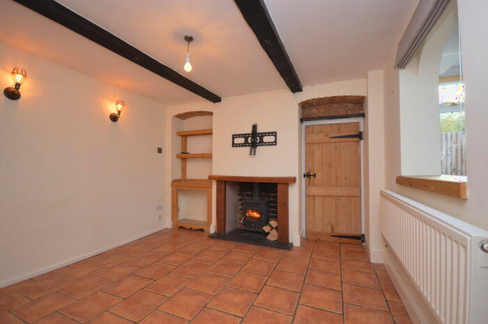 2 Bedroom Cottage To Rent In High Street, Ringstead, Kettering, NN14