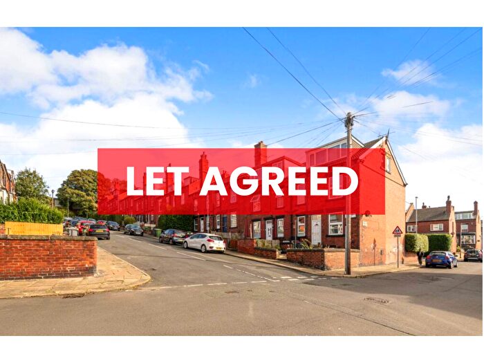 3 Bedroom Terraced House To Rent In Woodside Avenue, Leeds, LS4