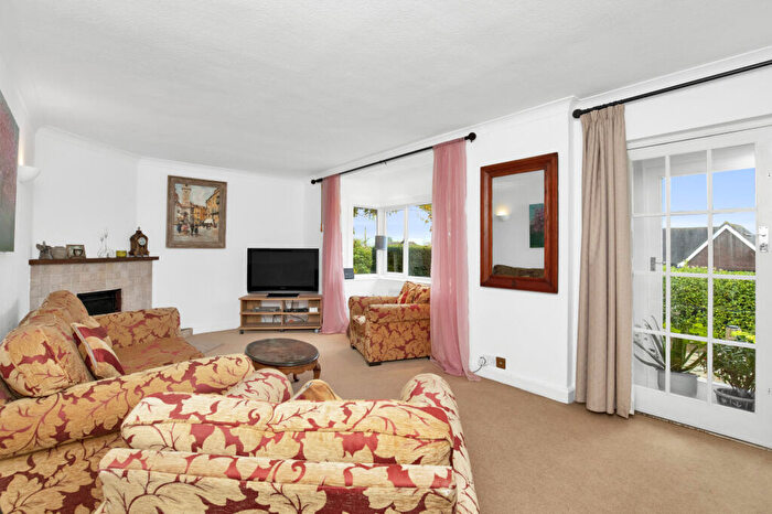 4 Bedroom Detached House For Sale In South Leatherhead, KT22