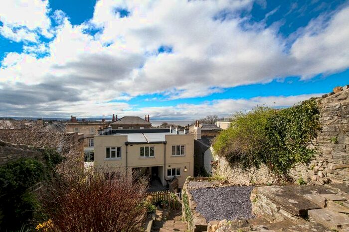 4 Bedroom Flat To Rent In Hill Road, Clevedon, BS21