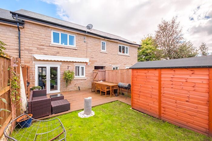 2 Bedroom Terraced House For Sale In Boshaw View, Hade Edge, Holmfirth, HD9