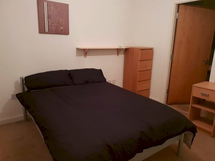 2 Bedroom Flat To Rent In St Martins Gate, Birmingham City Centre, B2