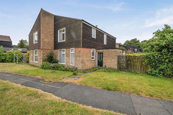 3 Bedroom Terraced House For Sale In Lauradale Bracknell, Berkshire, RG12