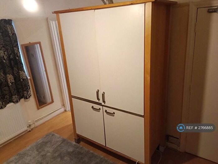 Studio To Rent In Blandford Road, Beckenham, BR3