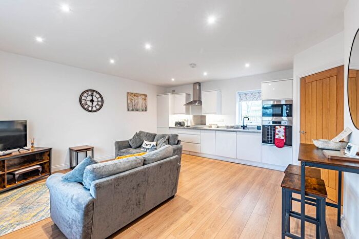 2 Bedroom Cottage For Sale In Wigginton Road, York, YO32