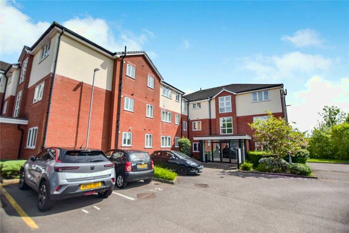 2 Bedroom Flat To Rent In Ash Court, Cumberland Point, A Cumberland Avenue, Clifton, M27