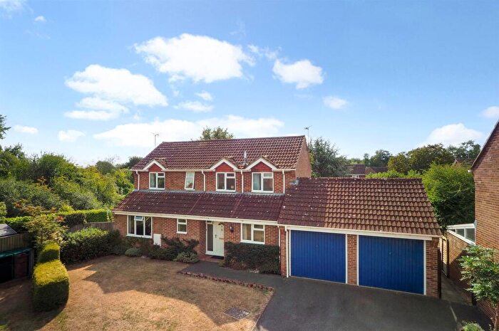 5 Bedroom Detached House For Sale In Sainsbury Close, Andover, SP10