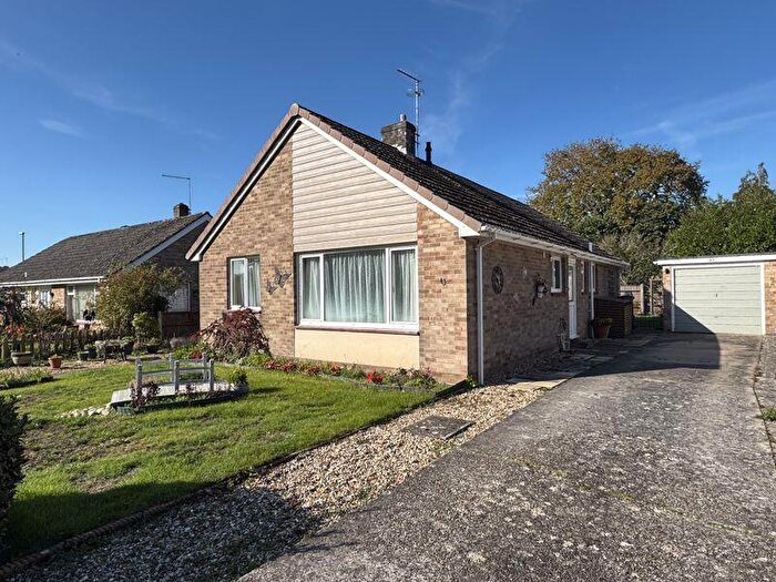 3 Bedroom Detached Bungalow For Sale In Northmoor Way, Northmoor, Wareham, BH20