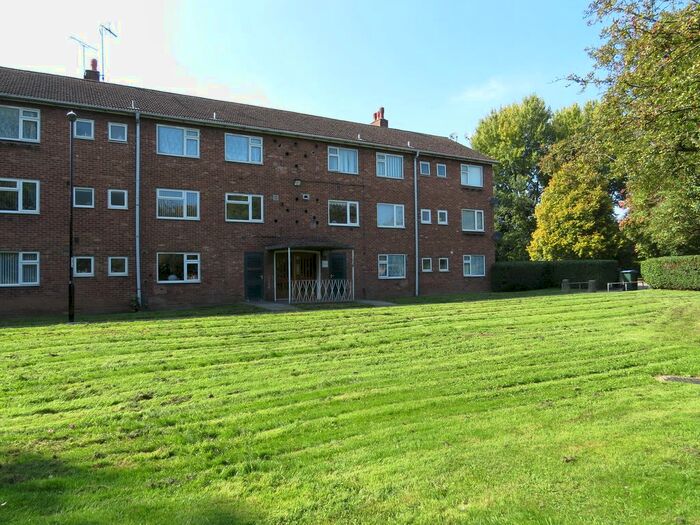3 Bedroom Flat To Rent In Verbena Close, Hall Green, Coventry CV2