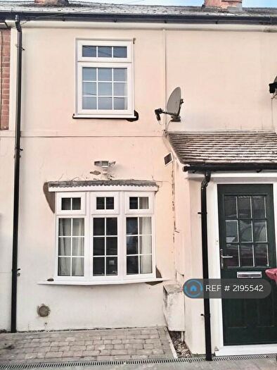 2 Bedroom Terraced House To Rent In Stanway Cottages, Reading, RG6
