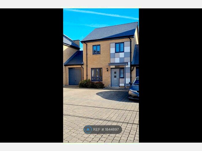 2 Bedroom Detached House To Rent In Kirtley Way, Ashford, TN24