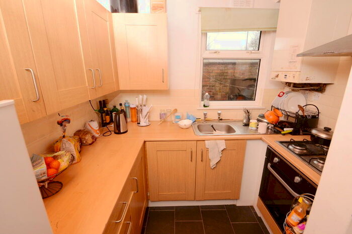 4 Bedroom Terraced House To Rent In Kathleen Grove, Rusholme, Manchester, M14