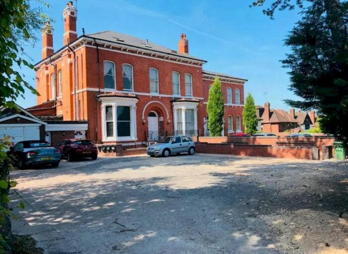 2 Bedroom Flat To Rent In Birmingham Road, Walsall, WS5