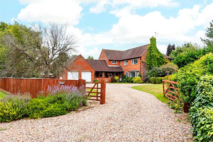 5 Bedroom Detached House For Sale In High Street, Kingston Blount, Chinnor, Oxfordshire, OX39