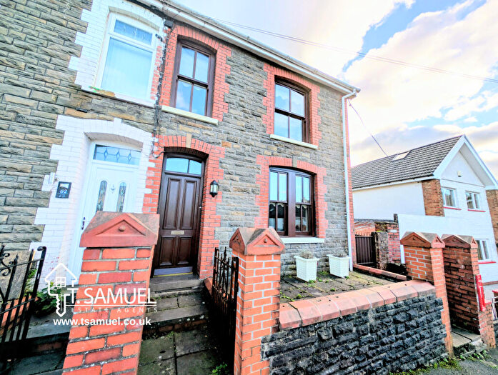 2 Bedroom Semi Detached House For Sale In Lock Street, Abercynon, CF45