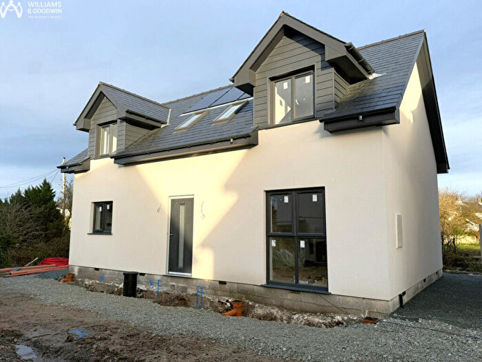 4 Bedroom Detached House For Sale In Llain Capelulo, Gaerwen, Anglesey, LL60