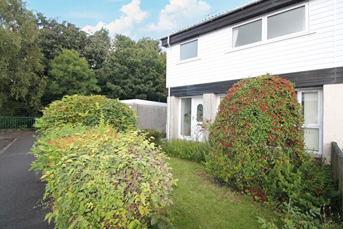 3 Bedroom Semi-Detached House For Sale In McConnell Road, Lochwinnoch, PA12