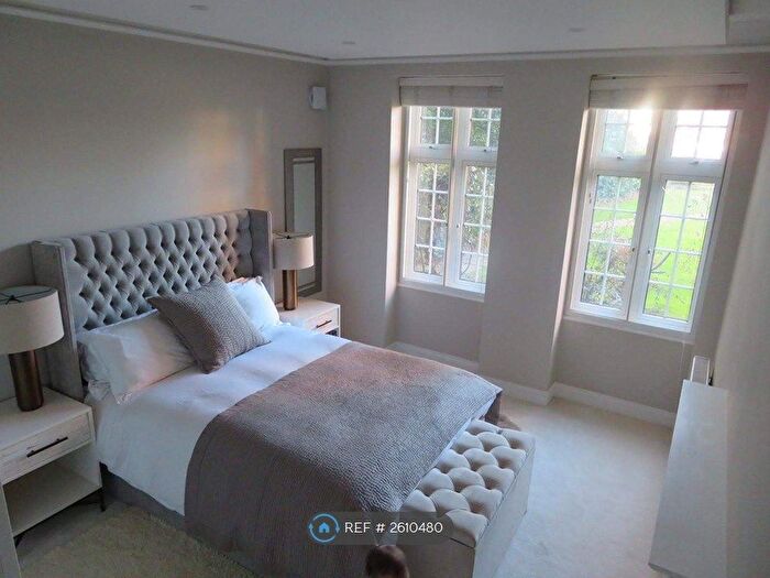 2 Bedroom Flat To Rent In Hanger Lane, London, W5