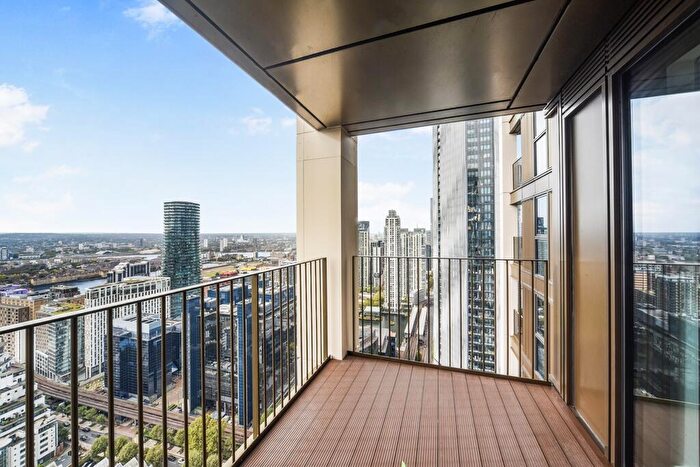 1 Bedroom Apartment To Rent In One Thames Quay, Marsh Wall, E14