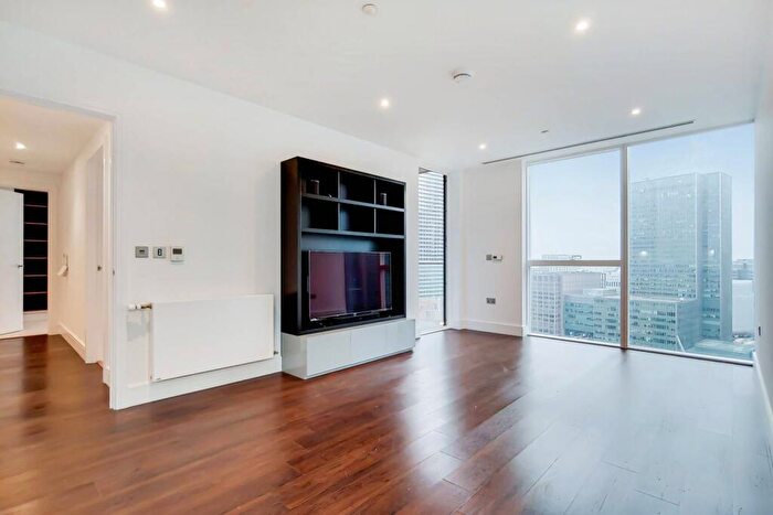 2 Bedroom Flat For Sale In Maine Tower, , Docklands, London, E14