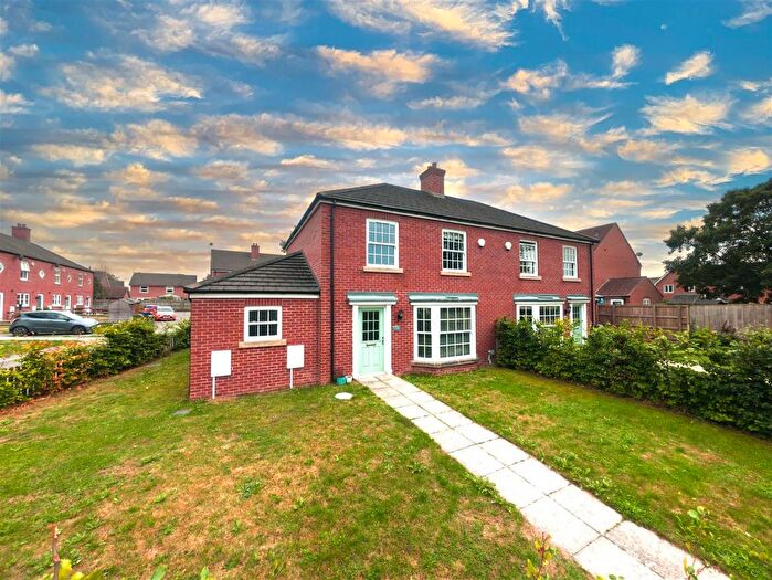 3 Bedroom Semi Detached House For Sale In Huntington Road, York, YO31