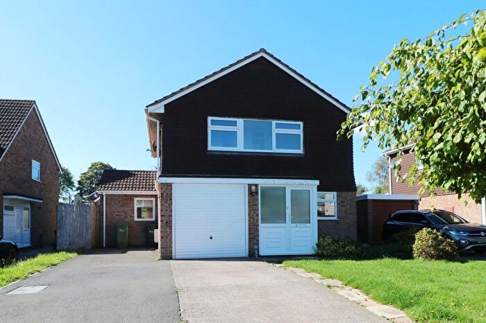 4 Bedroom Detached House To Rent In Knightswood, Hampton Dene, HR1