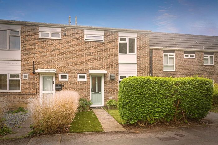 2 Bedroom End Of Terrace House For Sale In Gershwin Road, Basingstoke, RG22