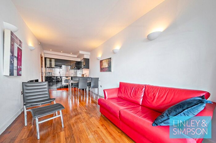 1 Bedroom Flat For Sale In The Quays, Concordia Street, Leeds, West Yorkshire, LS1