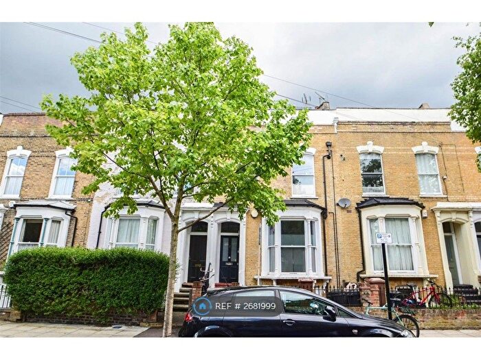 1 Bedroom Flat To Rent In Narford Road, London, E5