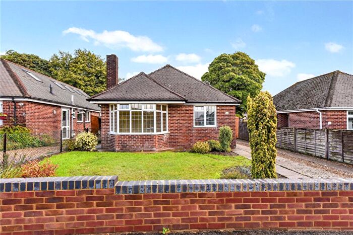 2 Bedroom Bungalow For Sale In Woodfield Drive, Winchester, Hampshire, SO22