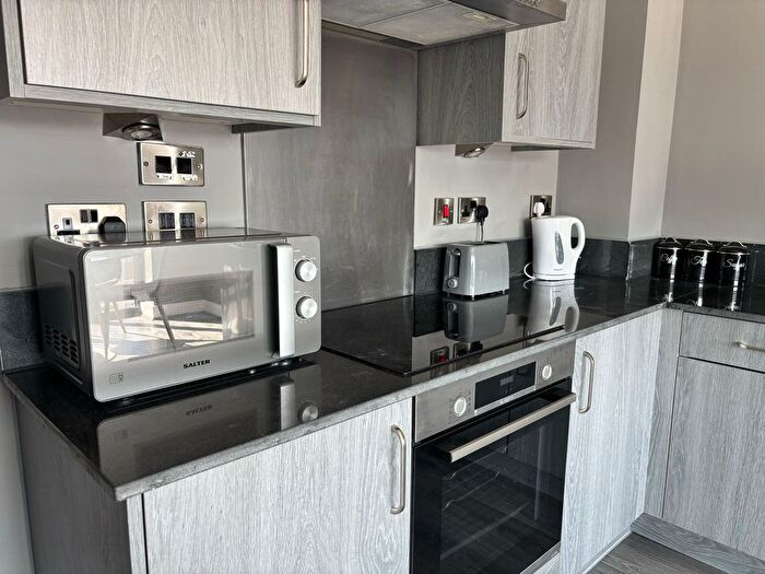 2 Bedroom Flat To Rent In Keel Wharf, Liverpool, L3