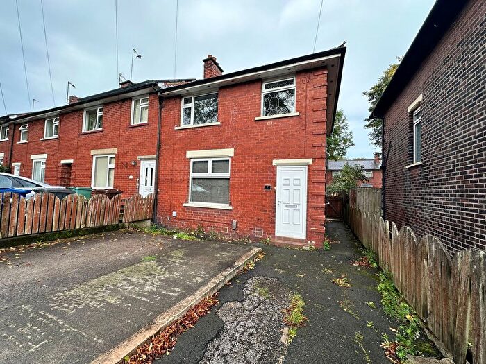3 Bedroom Semi-detached House To Rent In Westminster Avenue, Whitefield, Manchester, M45