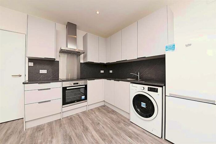 1 Bedroom Flat To Rent In High Road, North Finchley, N12